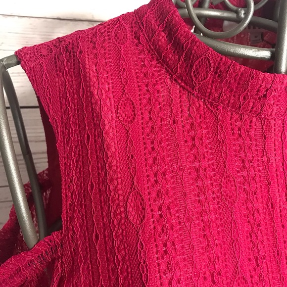 7) Ro & De Long Sleeve Polyester Mock Neck Lace Cold Shoulder Top Size Medium - Picture 4 of 11